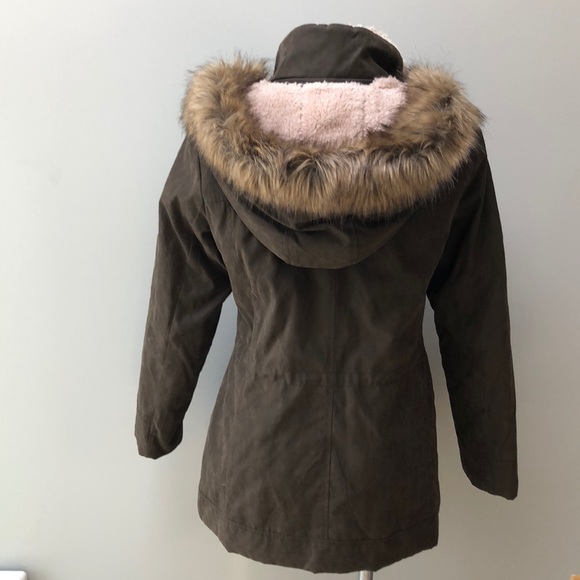 Jones New York Sport faux fur hood warm lined coat - Picture 4 of 8